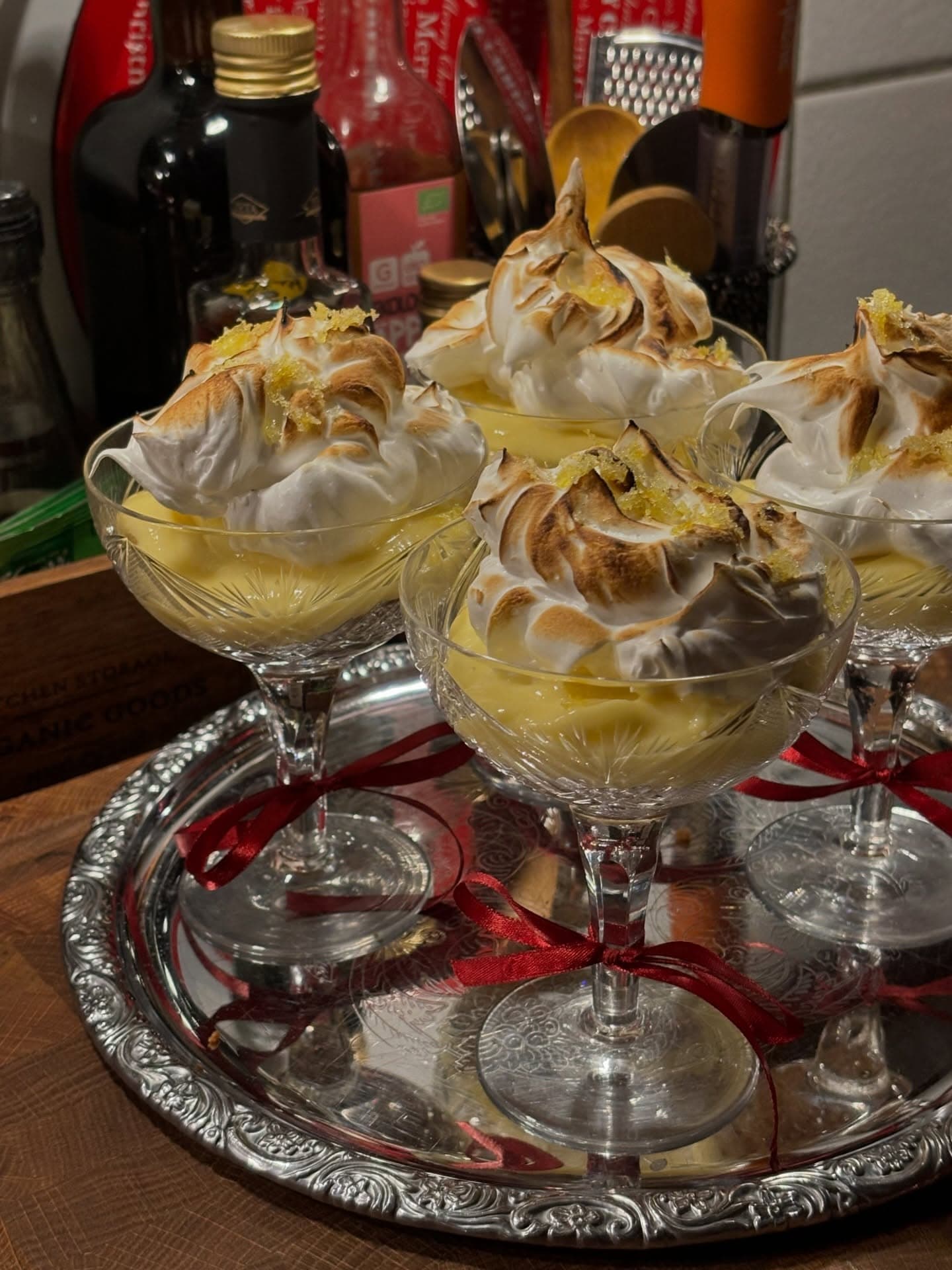 Deconstructed citrontartelette med italiensk maräng
