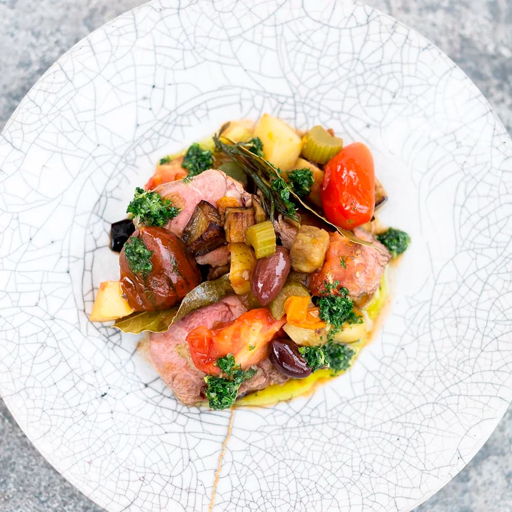 Medelhavsdoftande ragu med gremolata och lamm