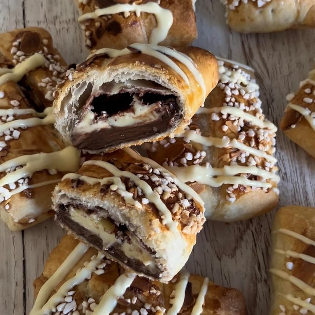 Smördegsknyten med nutella och kinder