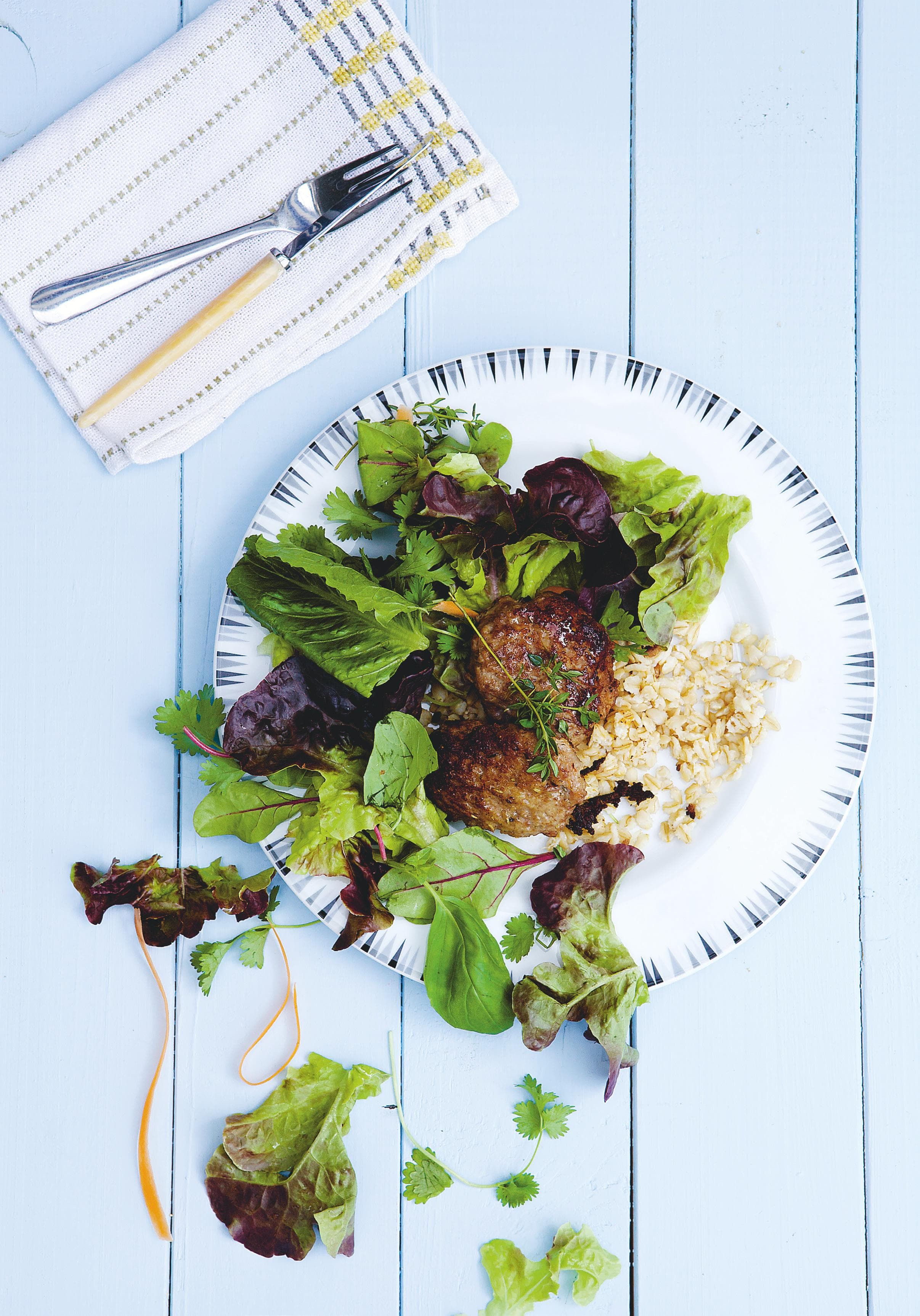 Lammfärsbiffar med aromater och mathavre
