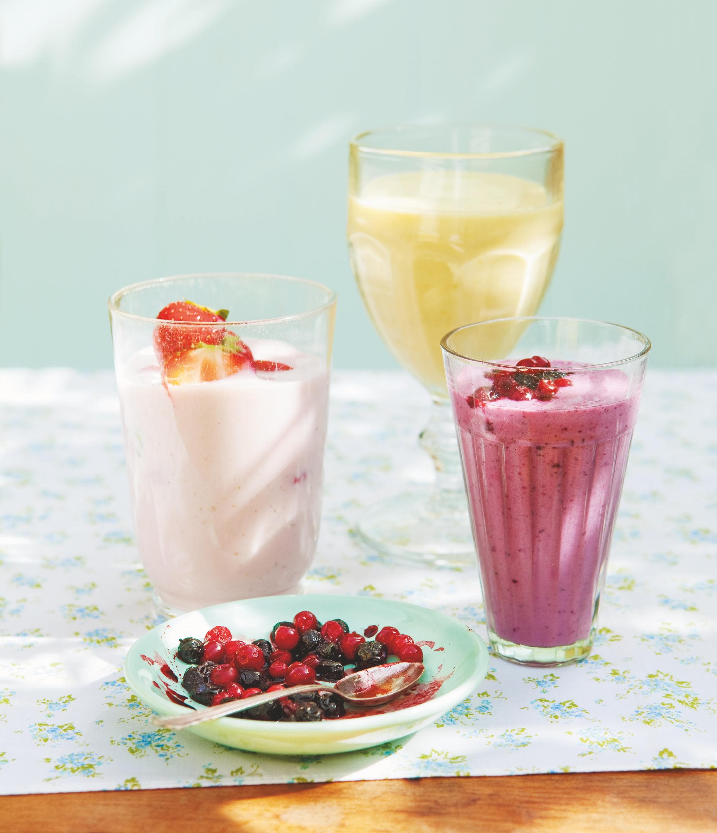 Smoothie med kesella och skogsbär