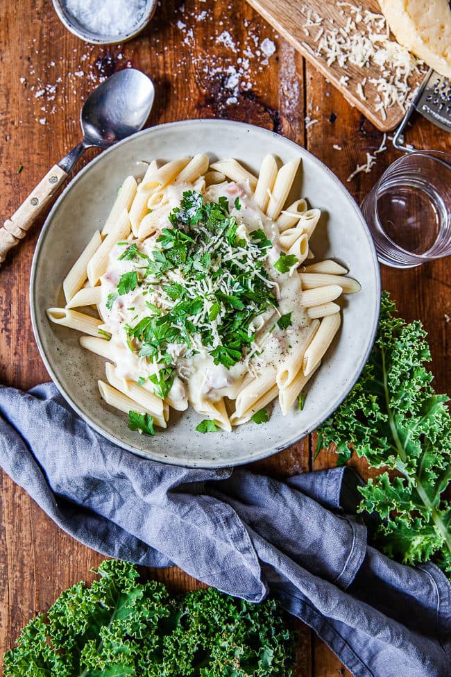 Pasta med skinksås med vita bönor