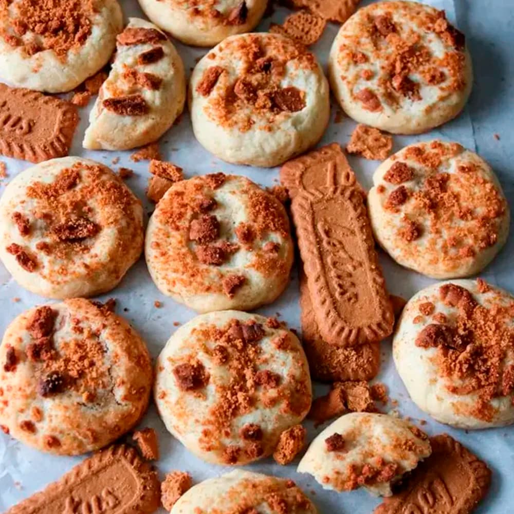 Kakor med biscoff fyllning