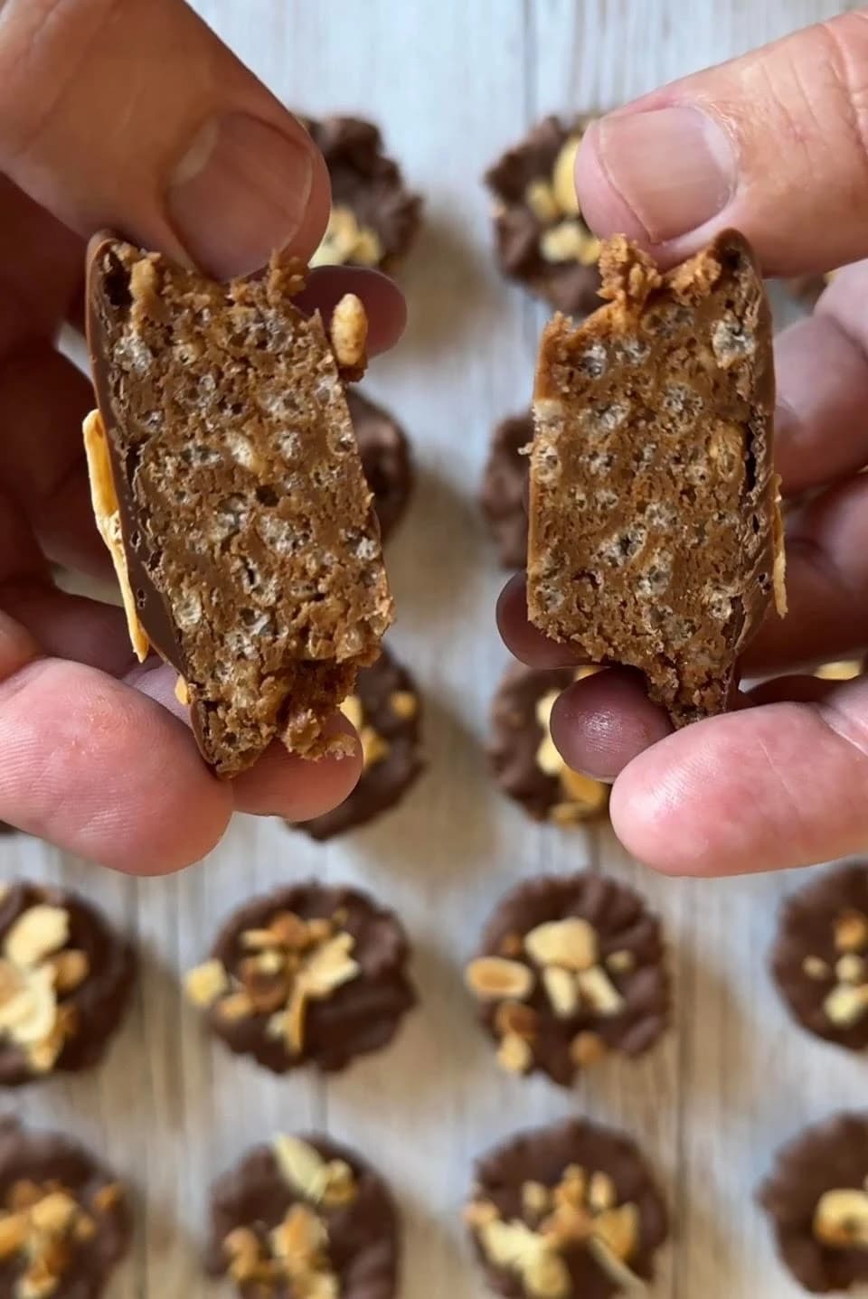 Crispy nutcups