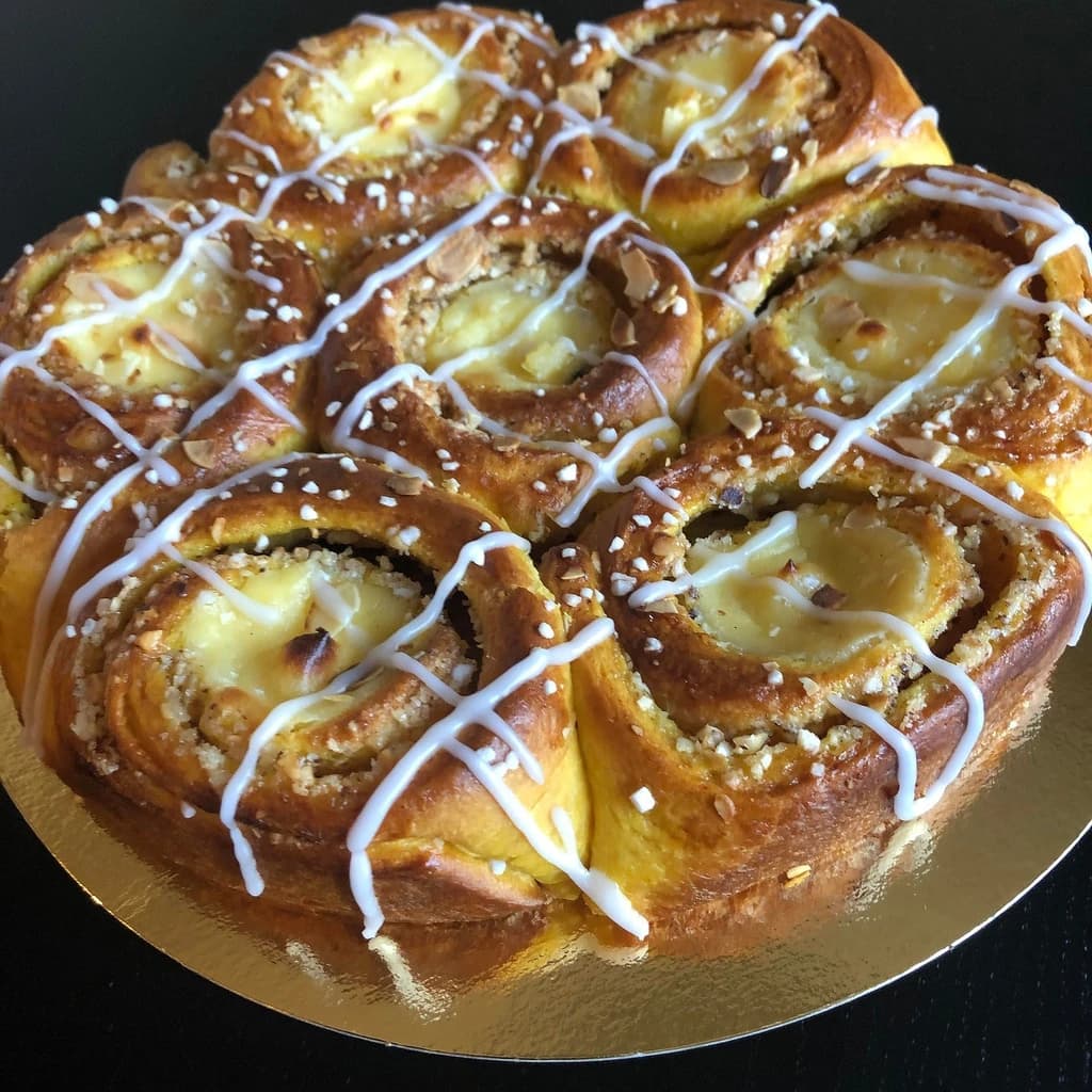 Saffransbutterkakamed mandelmassa