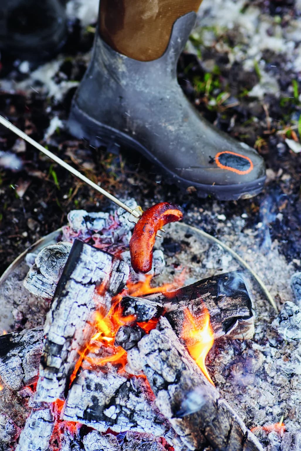 Grillad korv med tomatsalsa