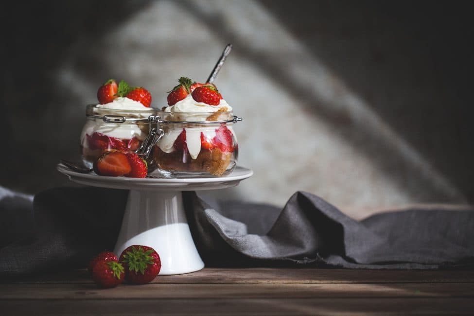 Enkel jordgubbsdessert (Trifle)