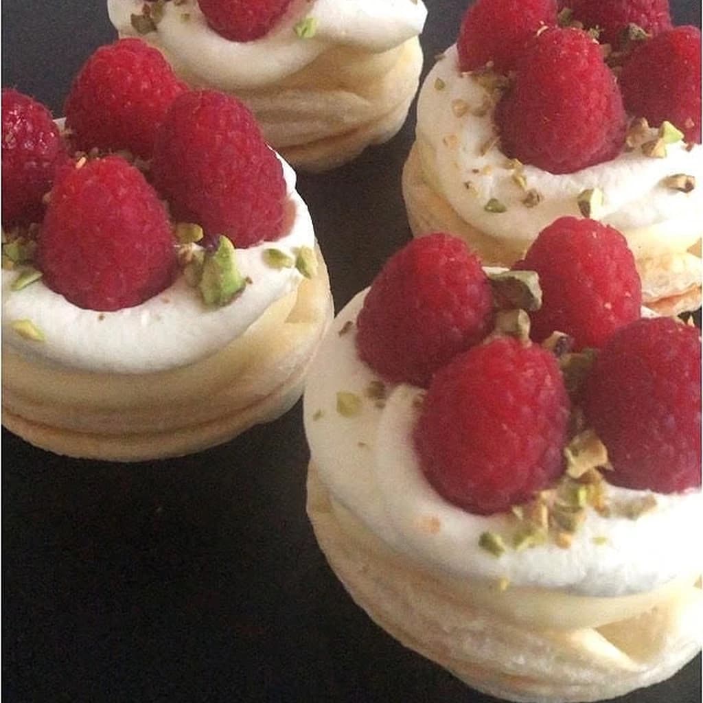 Hallonbakelser