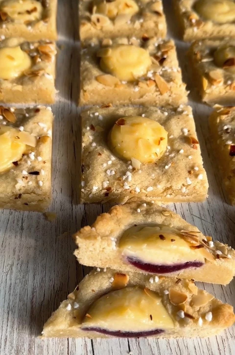 Vanilj och hallonrutor