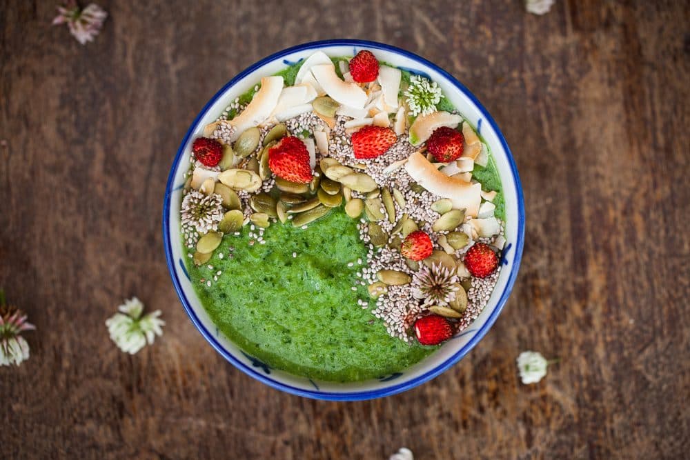 Green smoothie bowl