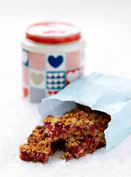 Kokosbars med lingon