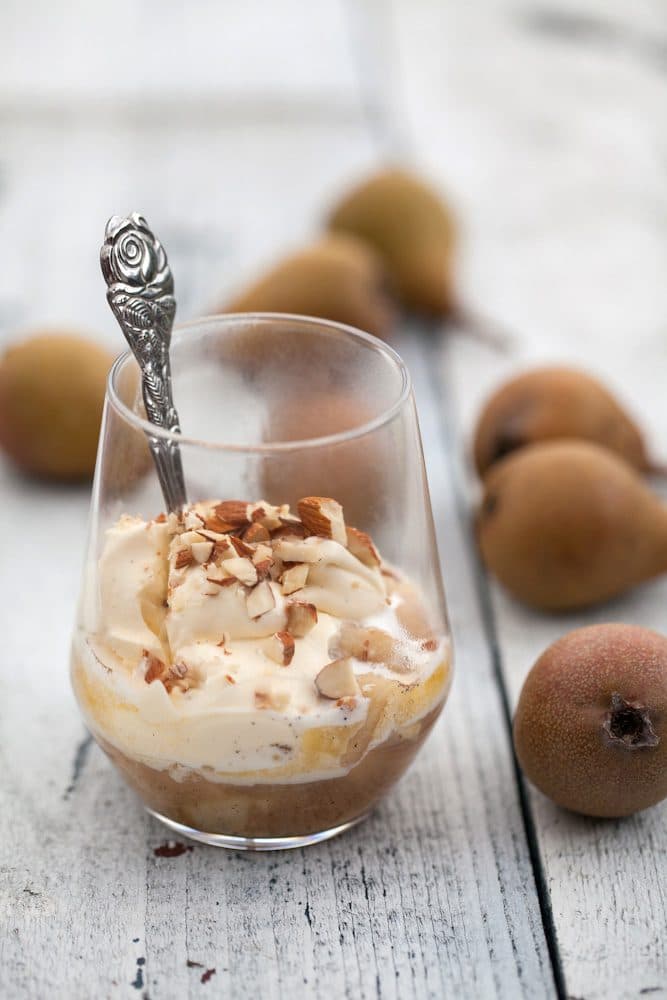 Kokta päron med vanilj, ingefära och calvados