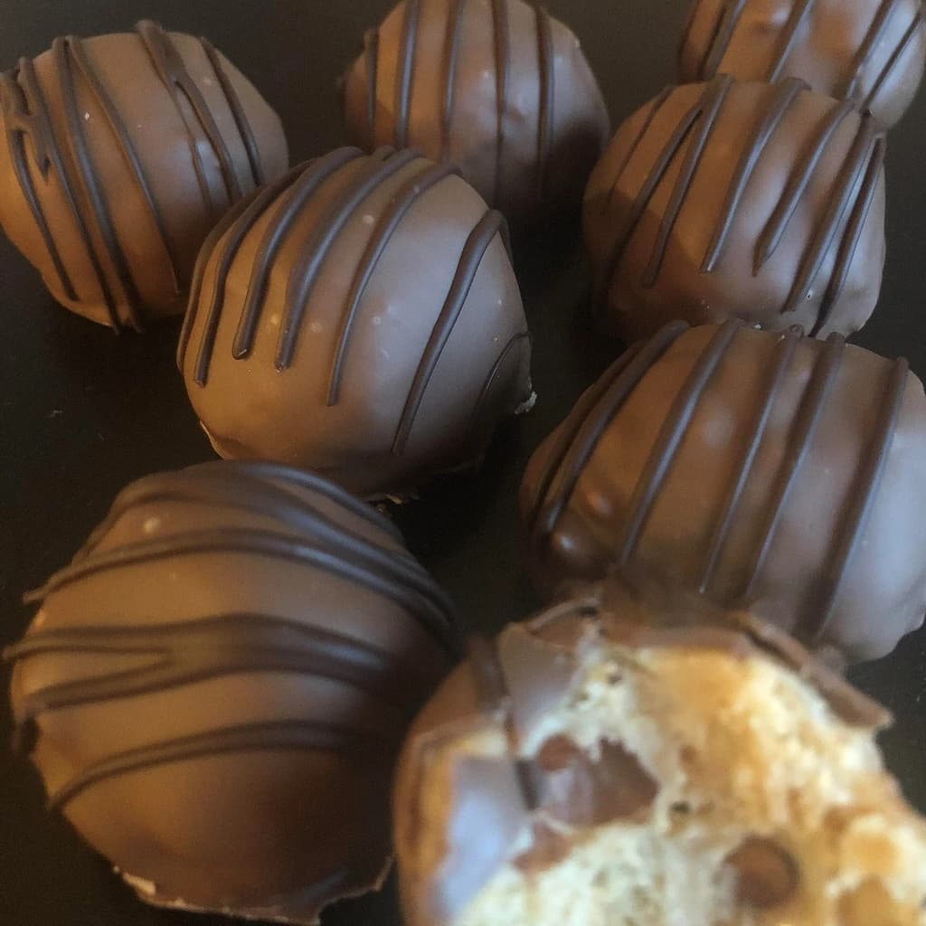 Bragobollar med rostade hasselnötter