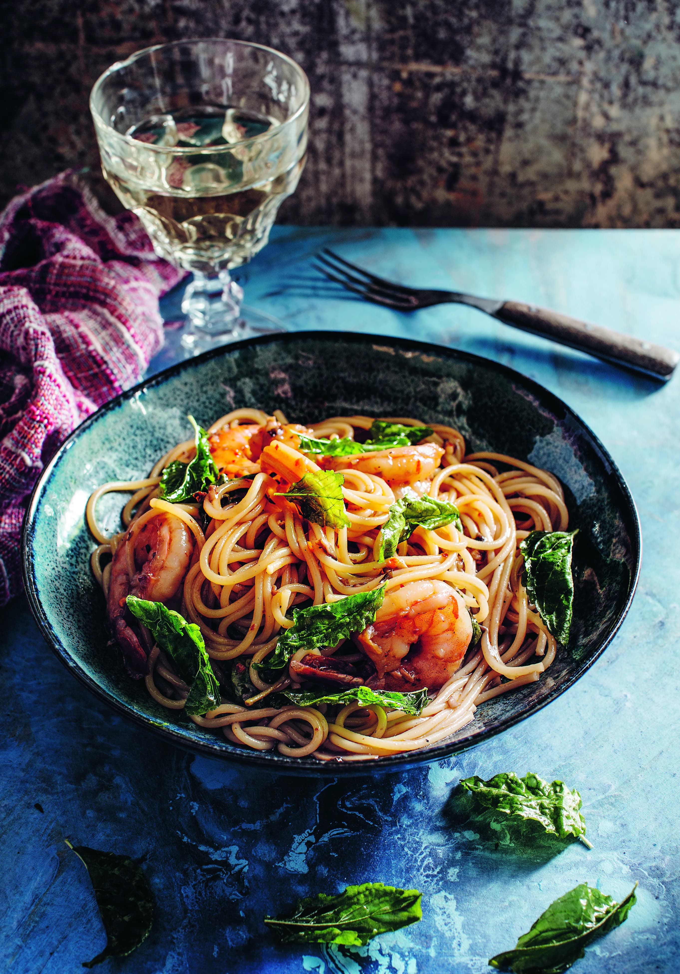 Hemgjord pasta med thaismak