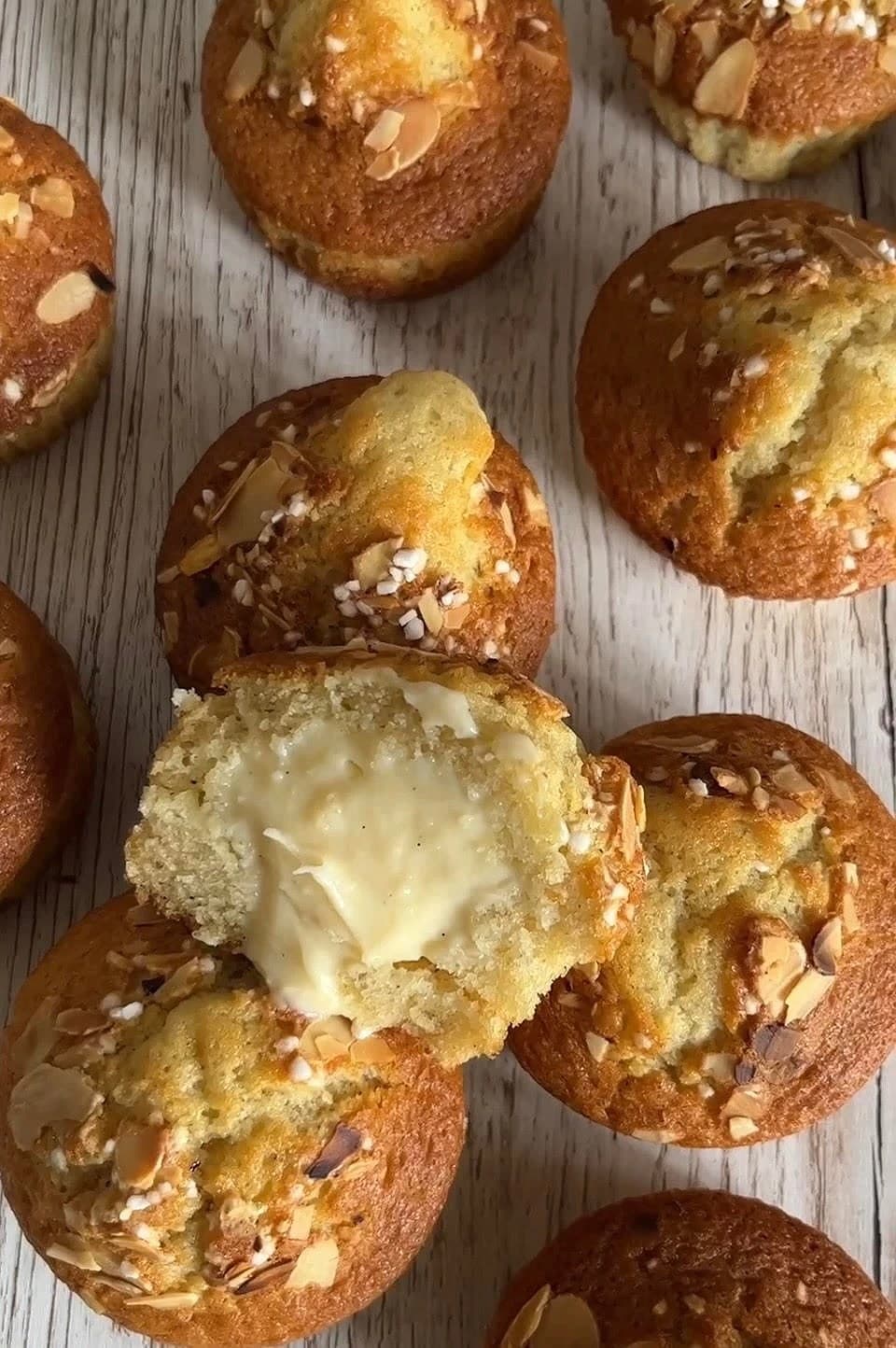 Muffins med vaniljkräm