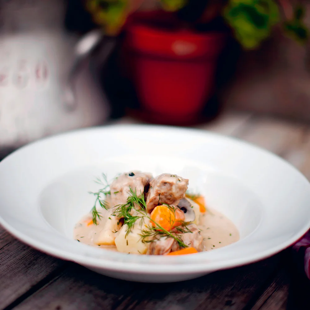 Dillkött med kokt potatis