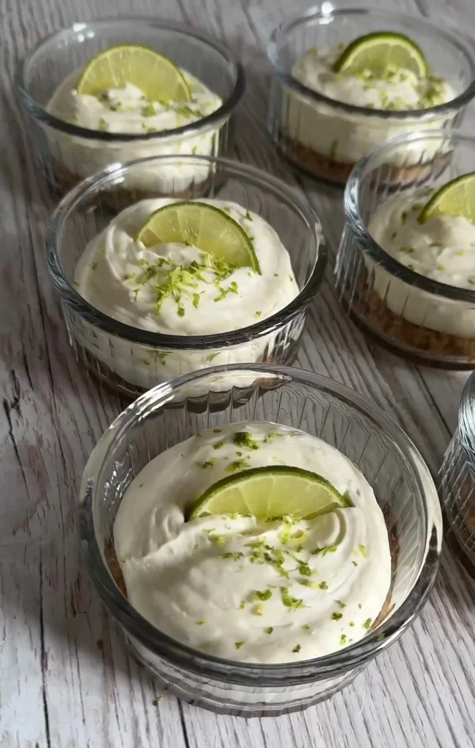 Key lime pie i glas