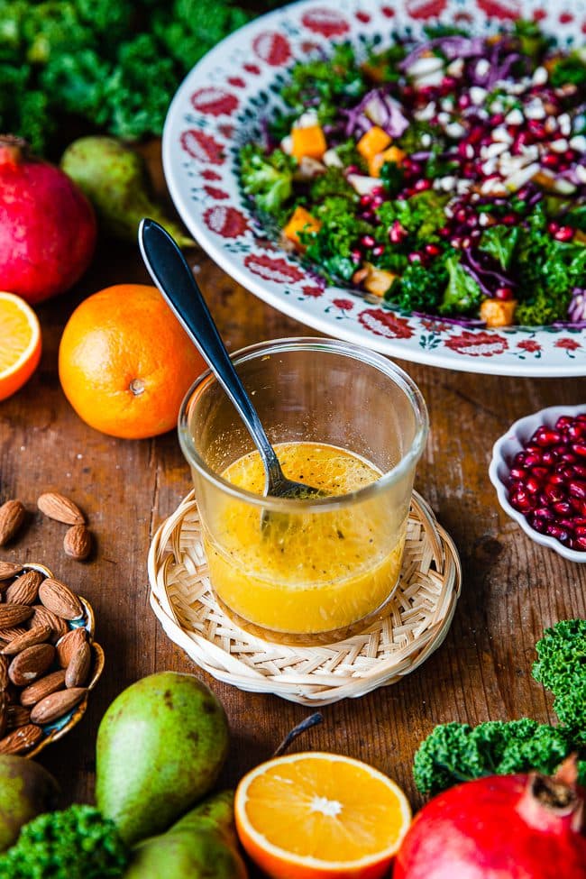 Kålsallad med apelsinvinegrett