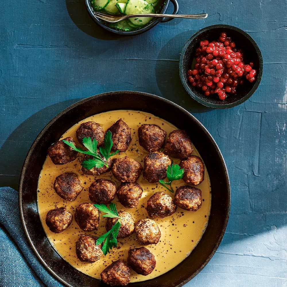 Köttbullar och gräddsås