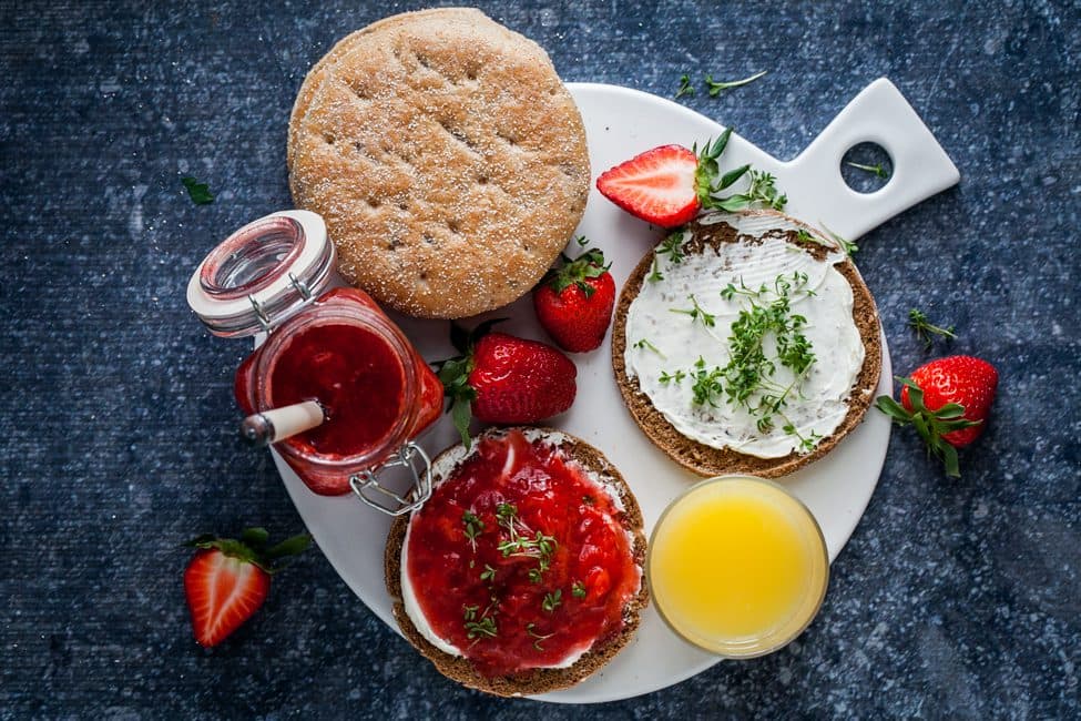 Jordgubbsmarmelad med kardemumma och vanilj