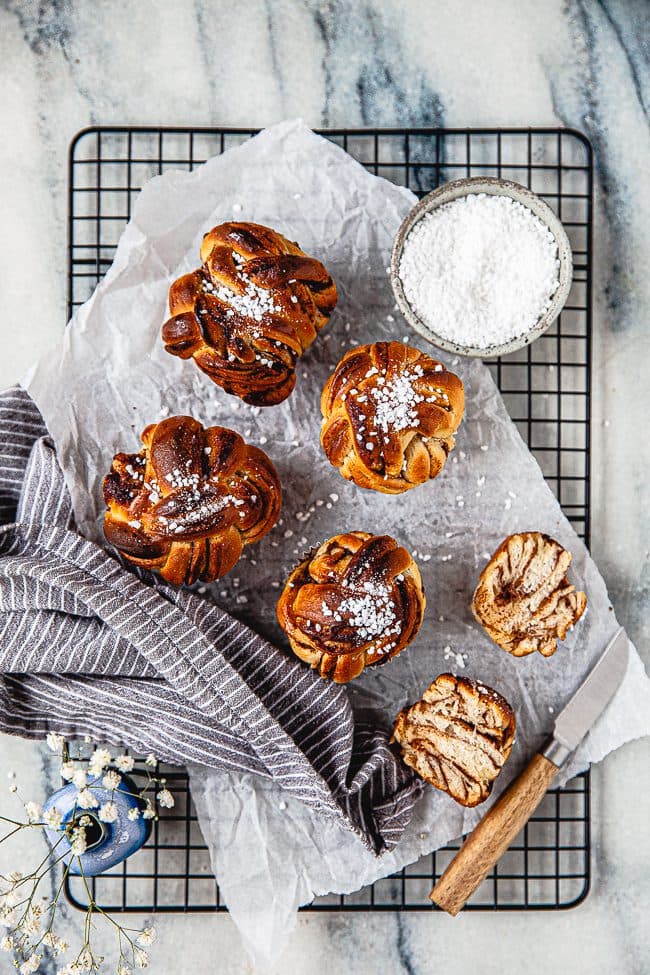 Flätade kanelbullar