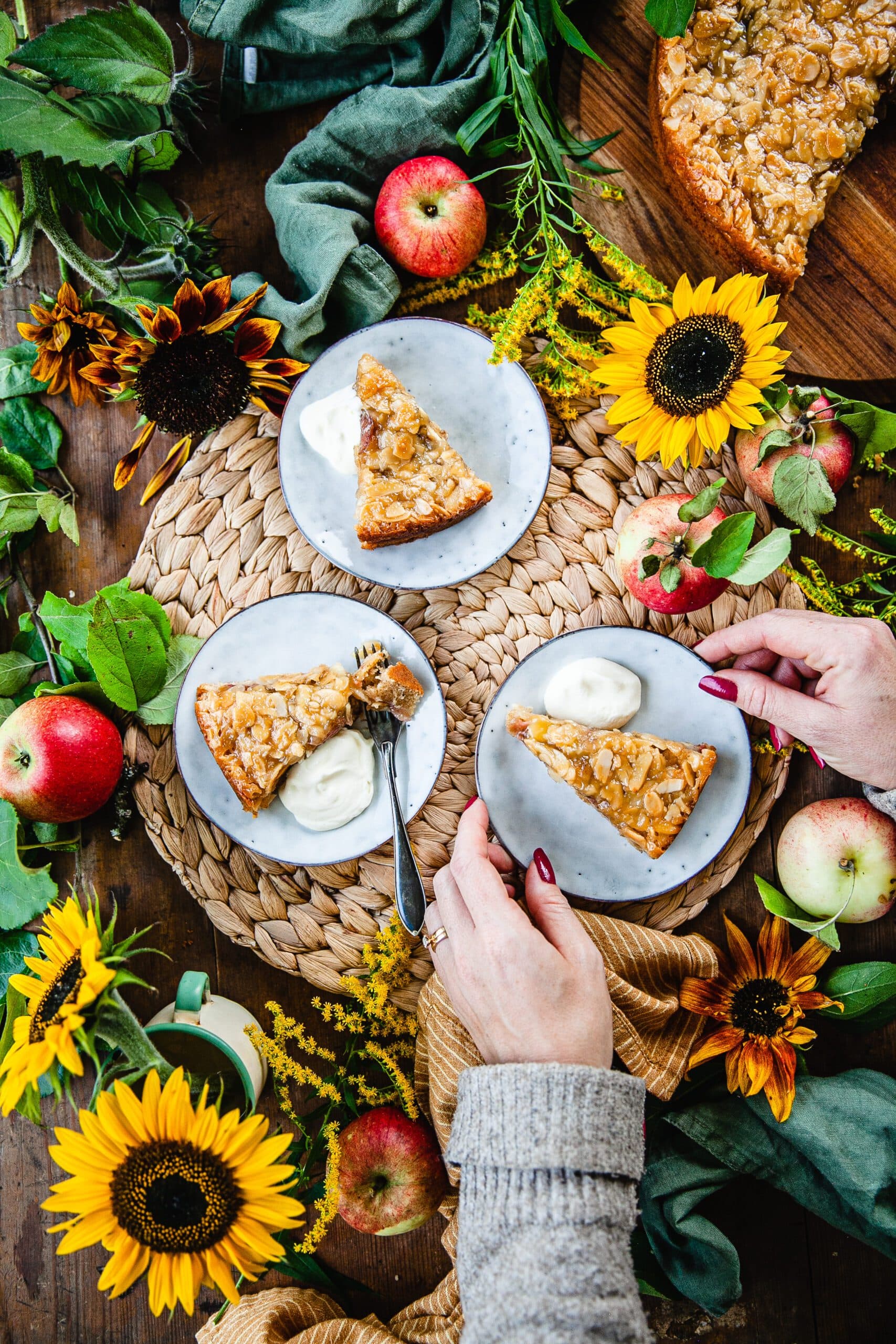 Äppeltosca med brynt smör