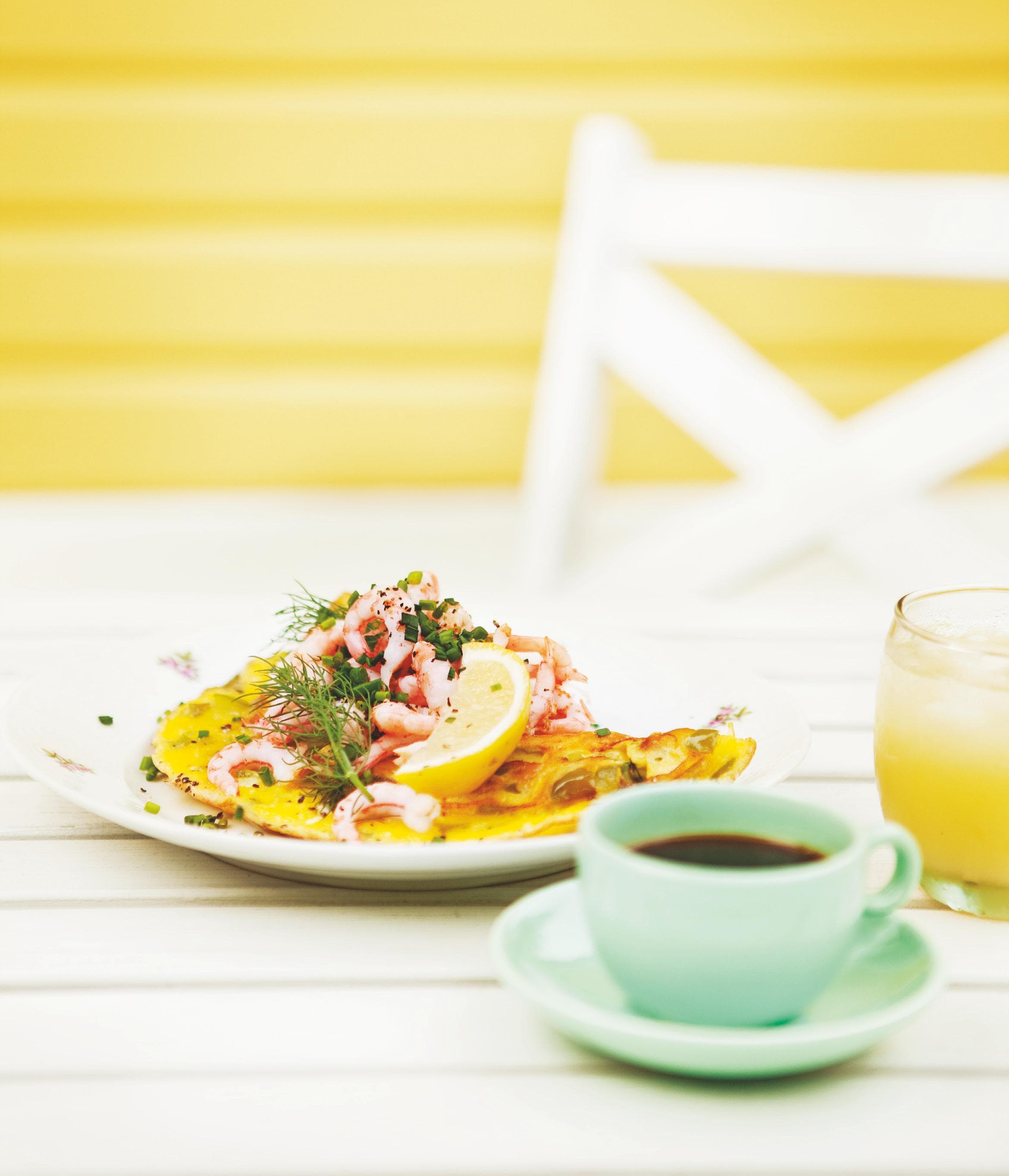 Omega-3-omelett med räkor och ost