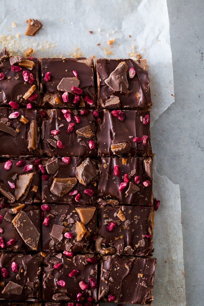 Chokladbiskvier med Daim i långpanna