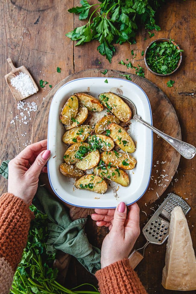Ugnsrostad delikatesspotatis med parmesan