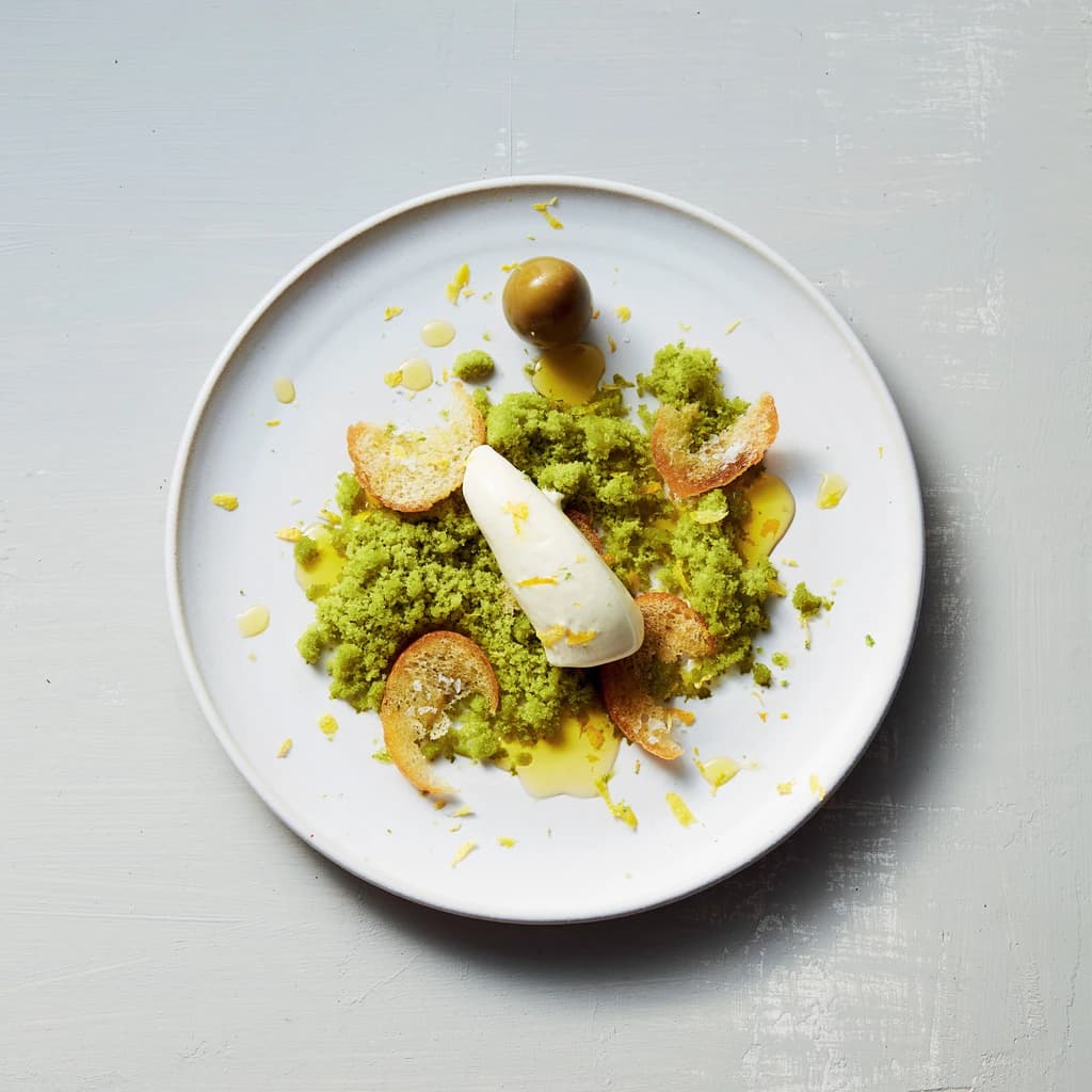 Olivoljesorbet och basilikagranité med bröd, citron och mynta