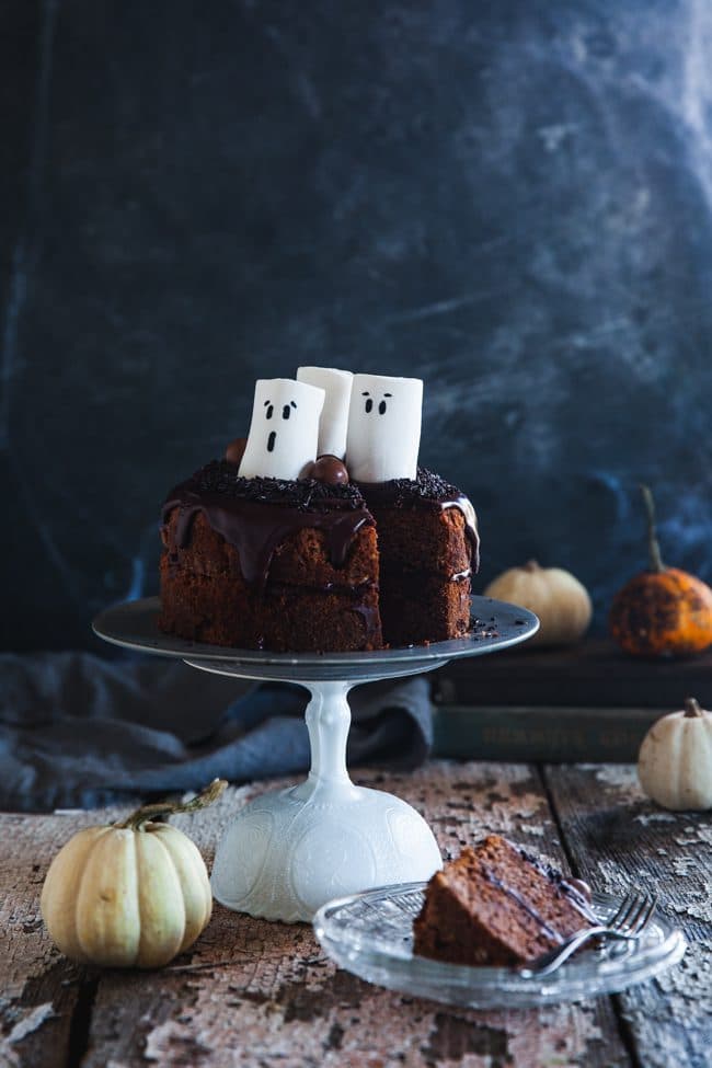 Halloweentårta med spöken