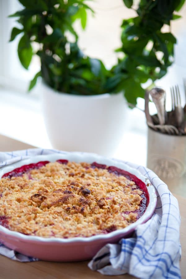 Hallonsmulpaj med vit choklad