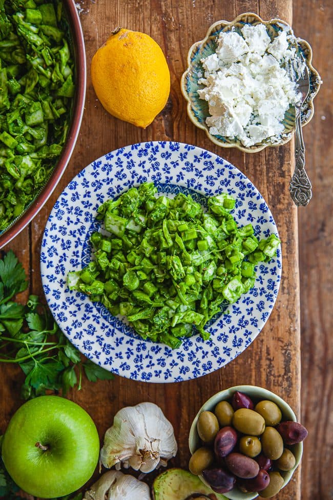 Sallad med green goddess-dressing