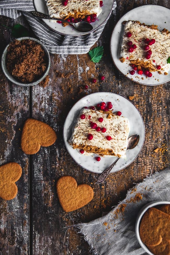 Krämig pepparkaksglass utan glassmaskin