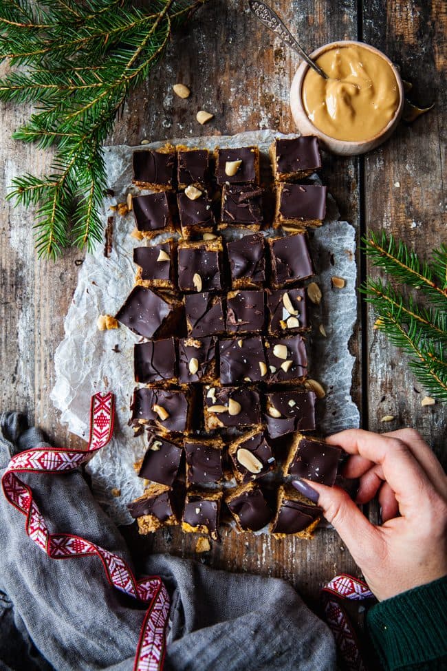 Snickersrutor med mörk choklad