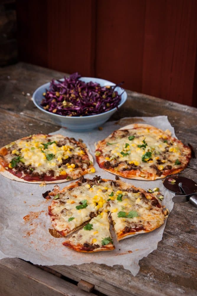 Tortillapizzor med Berbereköttfärs och rödkålssallad