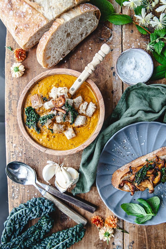 Toscansk tomatsoppa med kantarellsmörgås