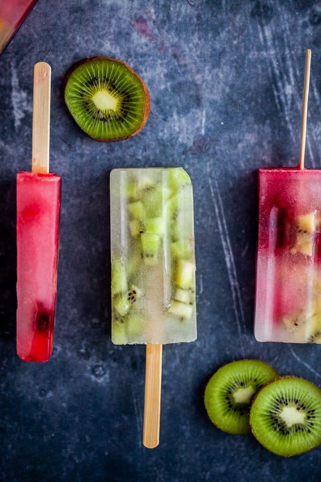 Nyttig isglass med hallon och kiwi