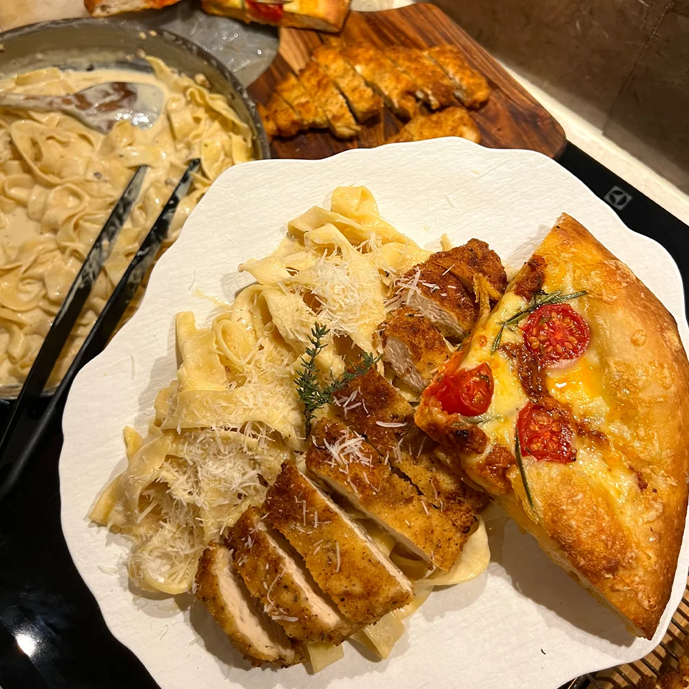 Pasta Alfredo Med Panerad Kyckling by Anneli Stojanovska