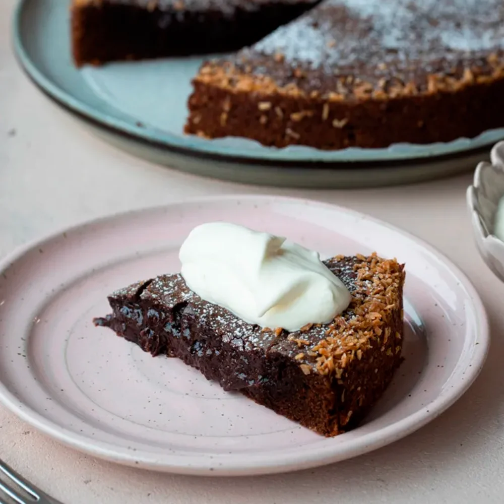 Den godaste chokladigaste kladdkakan by Emma Brink Rask