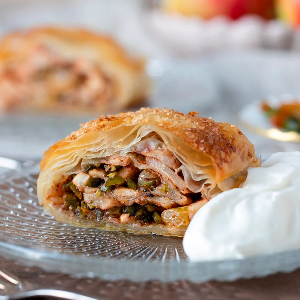 Apfelstrudel med filodeg by Emma Brink Rask