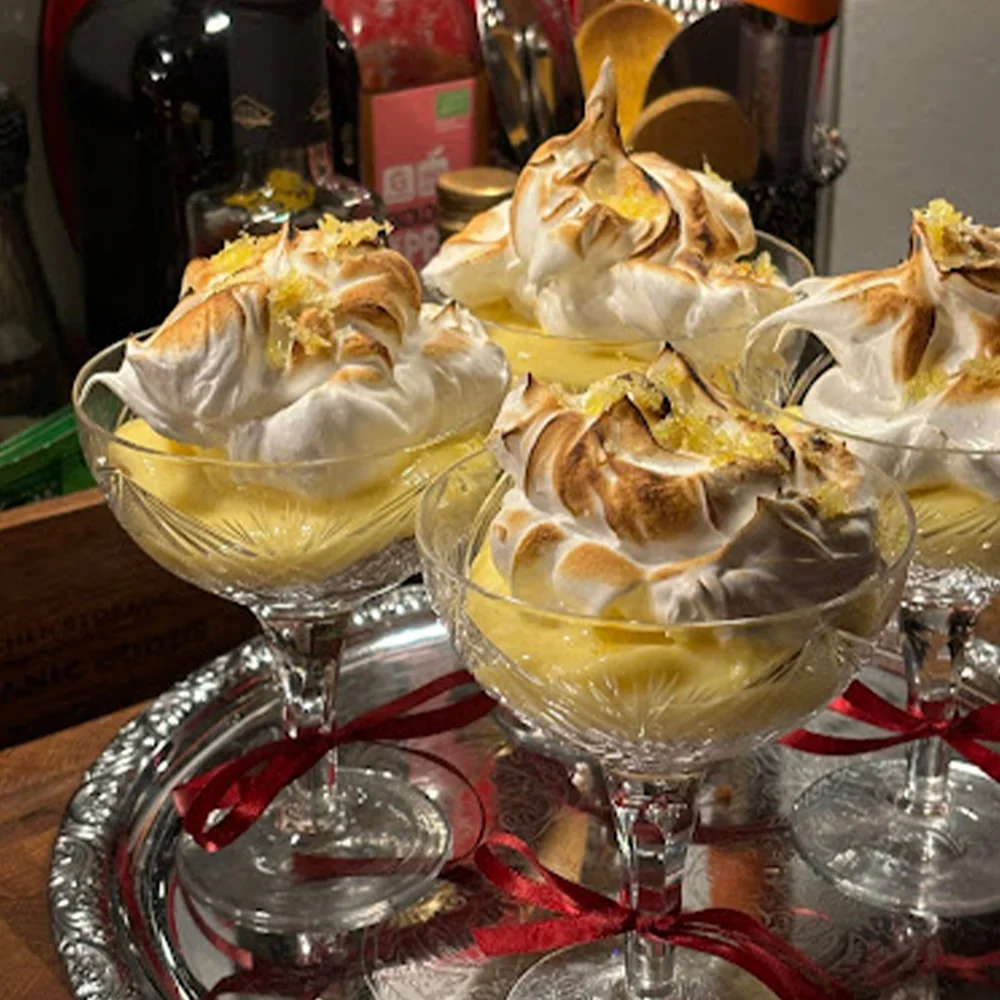 Deconstructed citron tartelette med italiensk maräng by Sara Öhman Mroczek