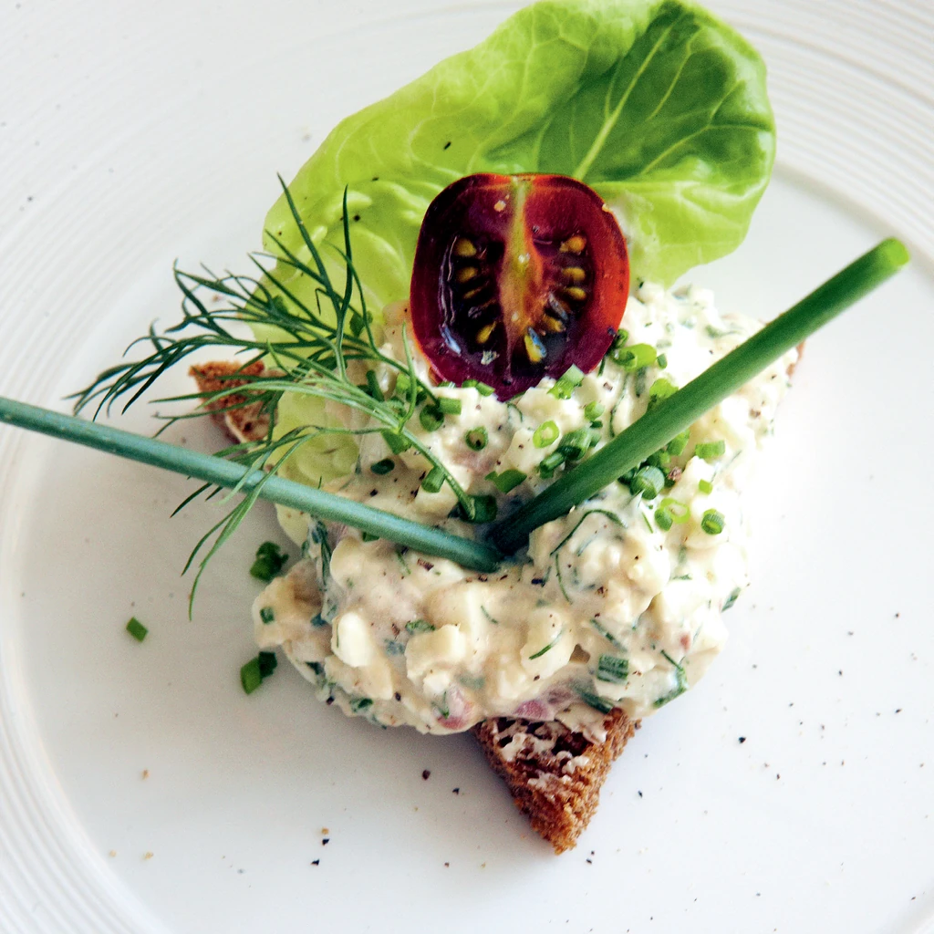 Gubbröra by Per Morberg