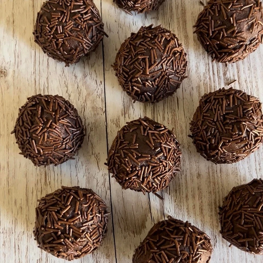 Arraksbollar by Bob Ek