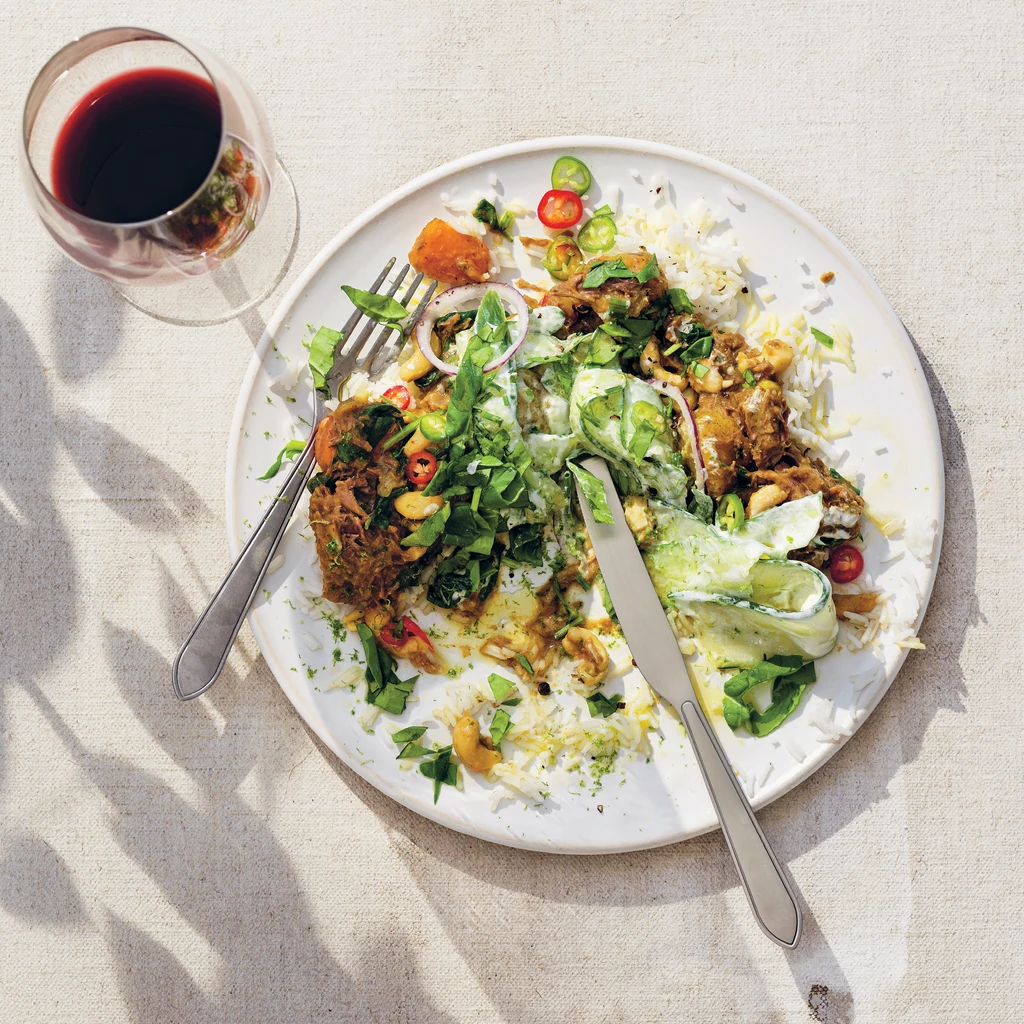 Biff curry med högrev, ris och sallad by Mathias Dahlgren