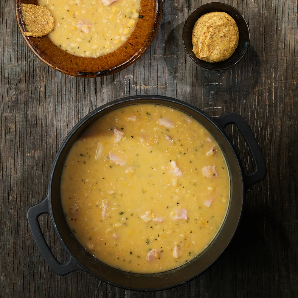 Ärtsoppa Med Fläsk by Tareq Taylor