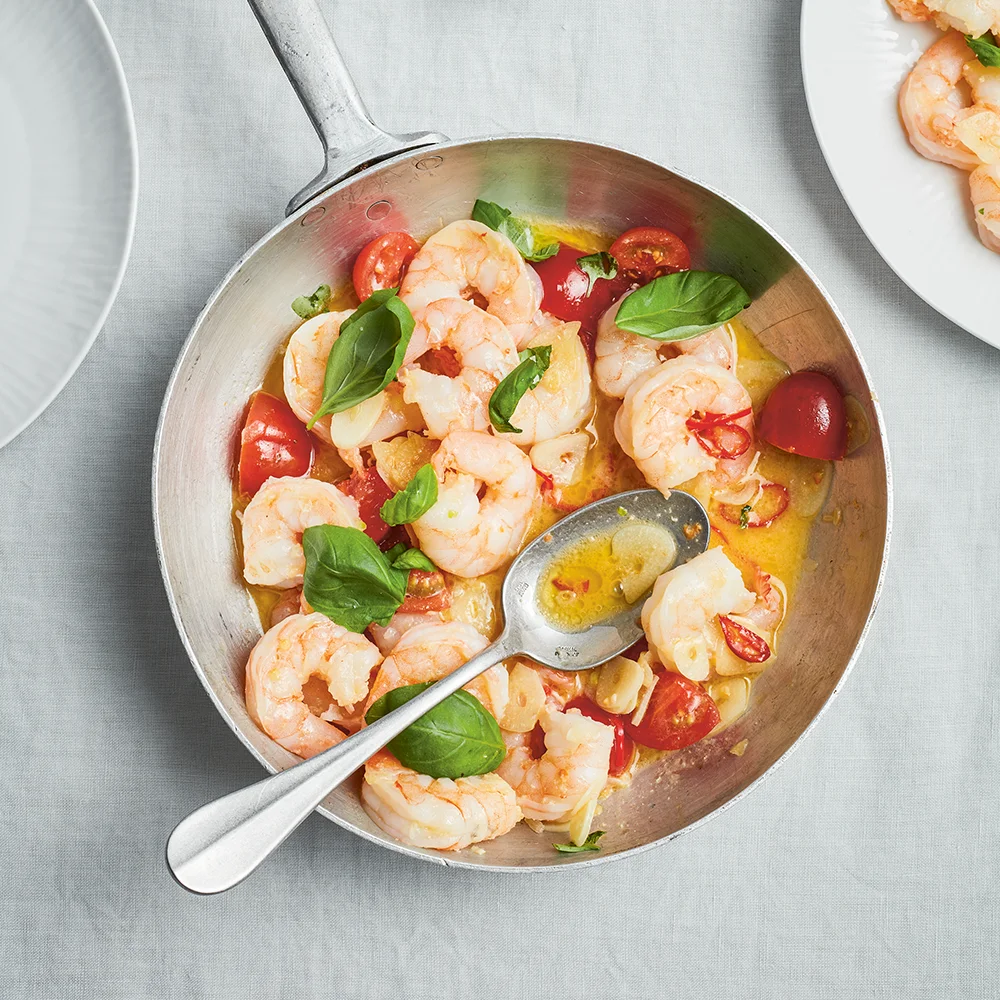 Räkor i smör, chili och vitlök by Tareq Taylor