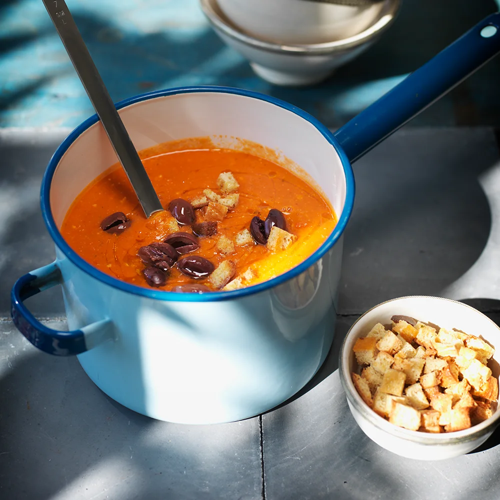 Mustig Tomatsoppa Med Krutonger by Tareq Taylor